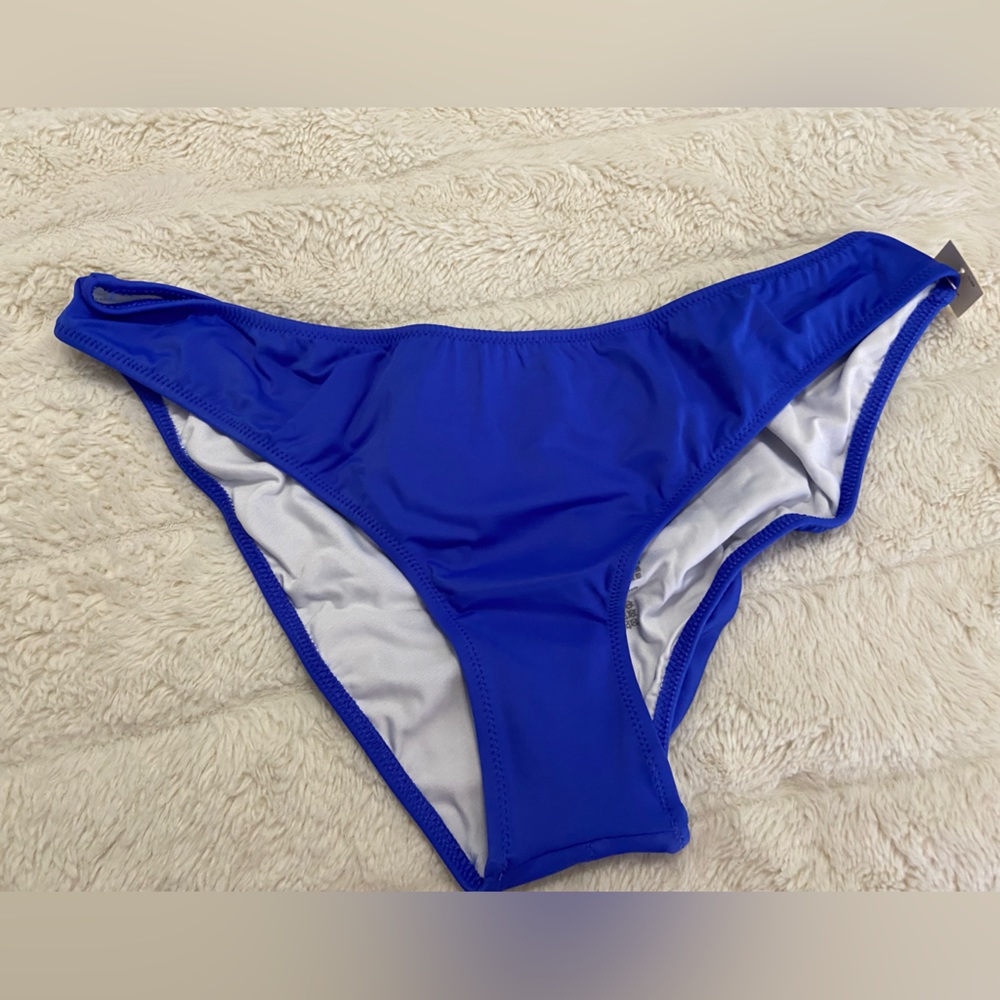 Victoria’s Secret swim